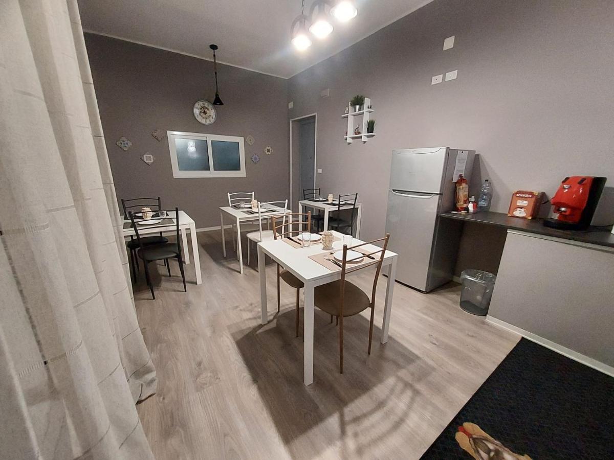 לינה וארוחת בוקר פלרמו La Casa Del Moro - Al Politeama מראה חיצוני תמונה